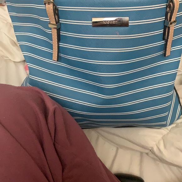 Blue purse is cute - Picture 1 of 1